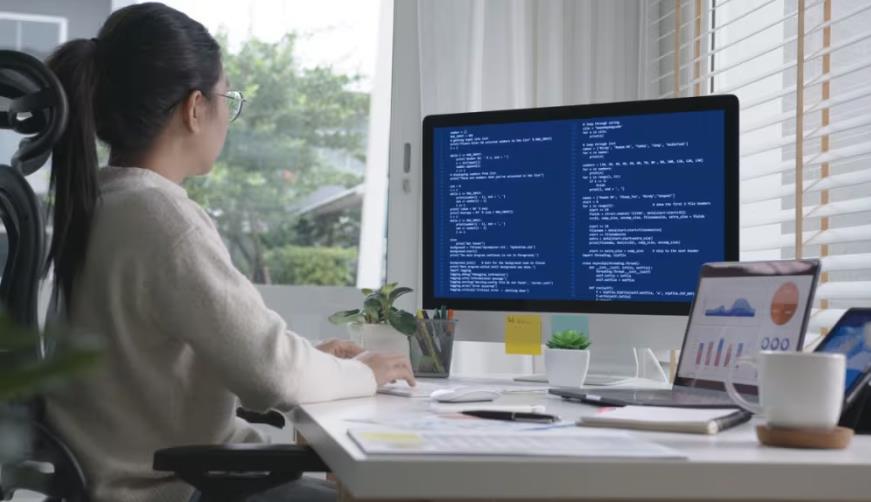 荥阳市企业数字化解决方案:机器学习赋能商业模式升级的核心路径